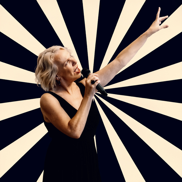 Sabine, vocals, Floydbox