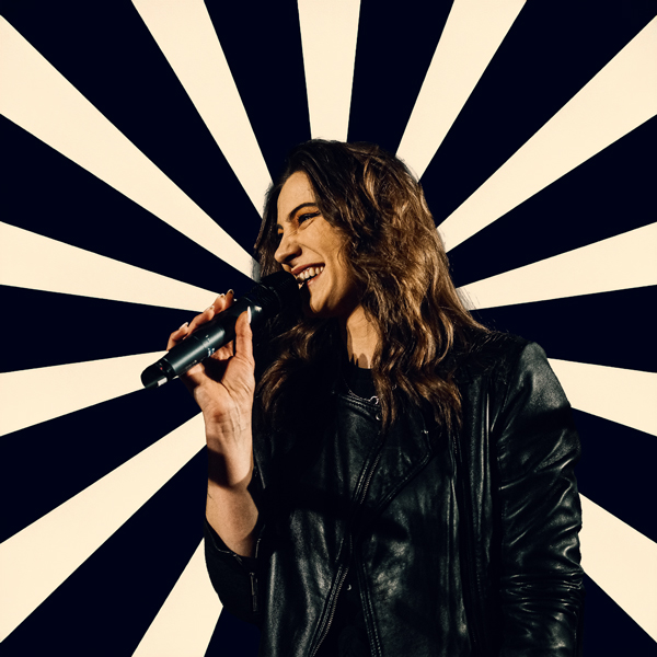 Victoria, vocals, Floybox